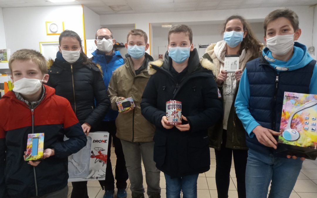 Remise des récompenses pour les meilleurs vendeurs de chocolats de Noël